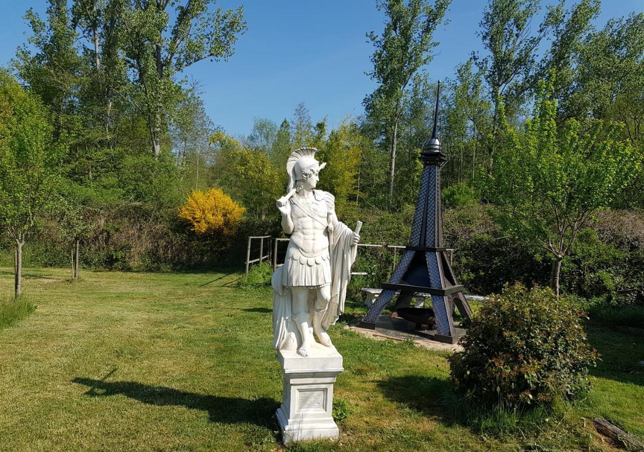 Chateau des Perichons Poncins Exterior foto